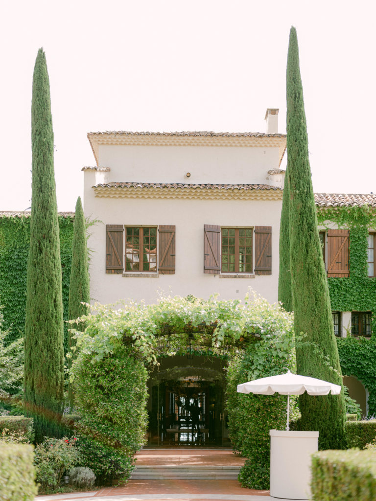 chateau saint martin wedding venue french rivieria south of france photographer